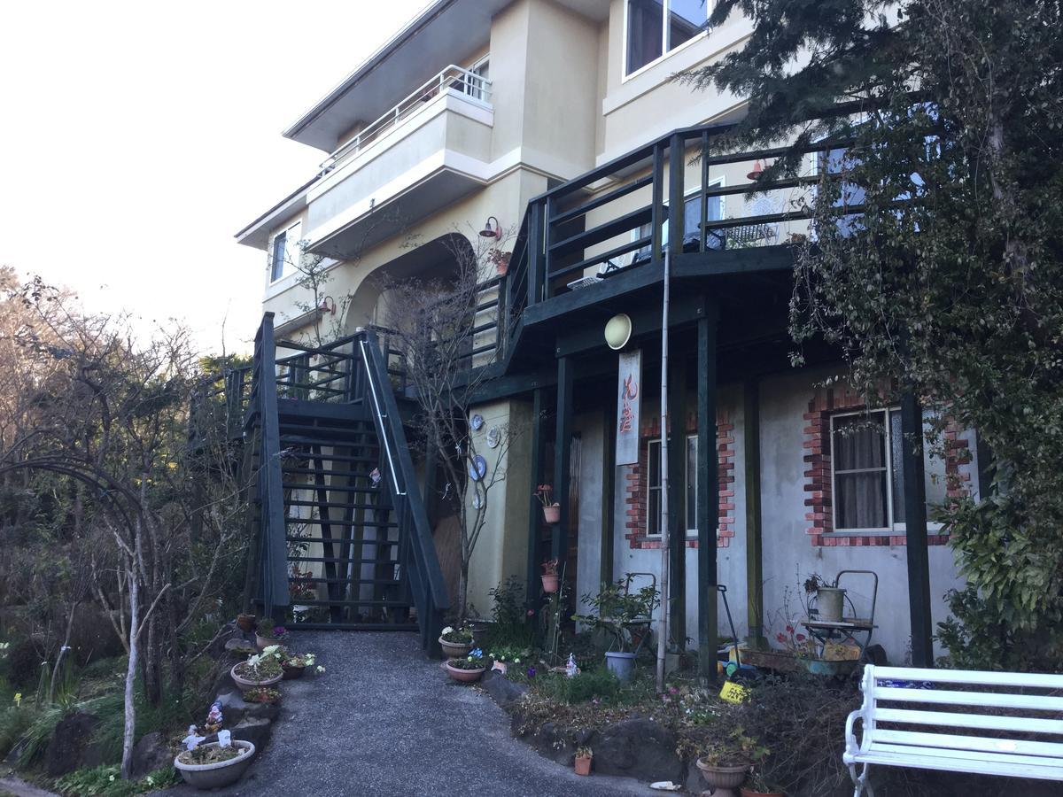 Chiisana Hotel Hanaikada Itō Extérieur photo