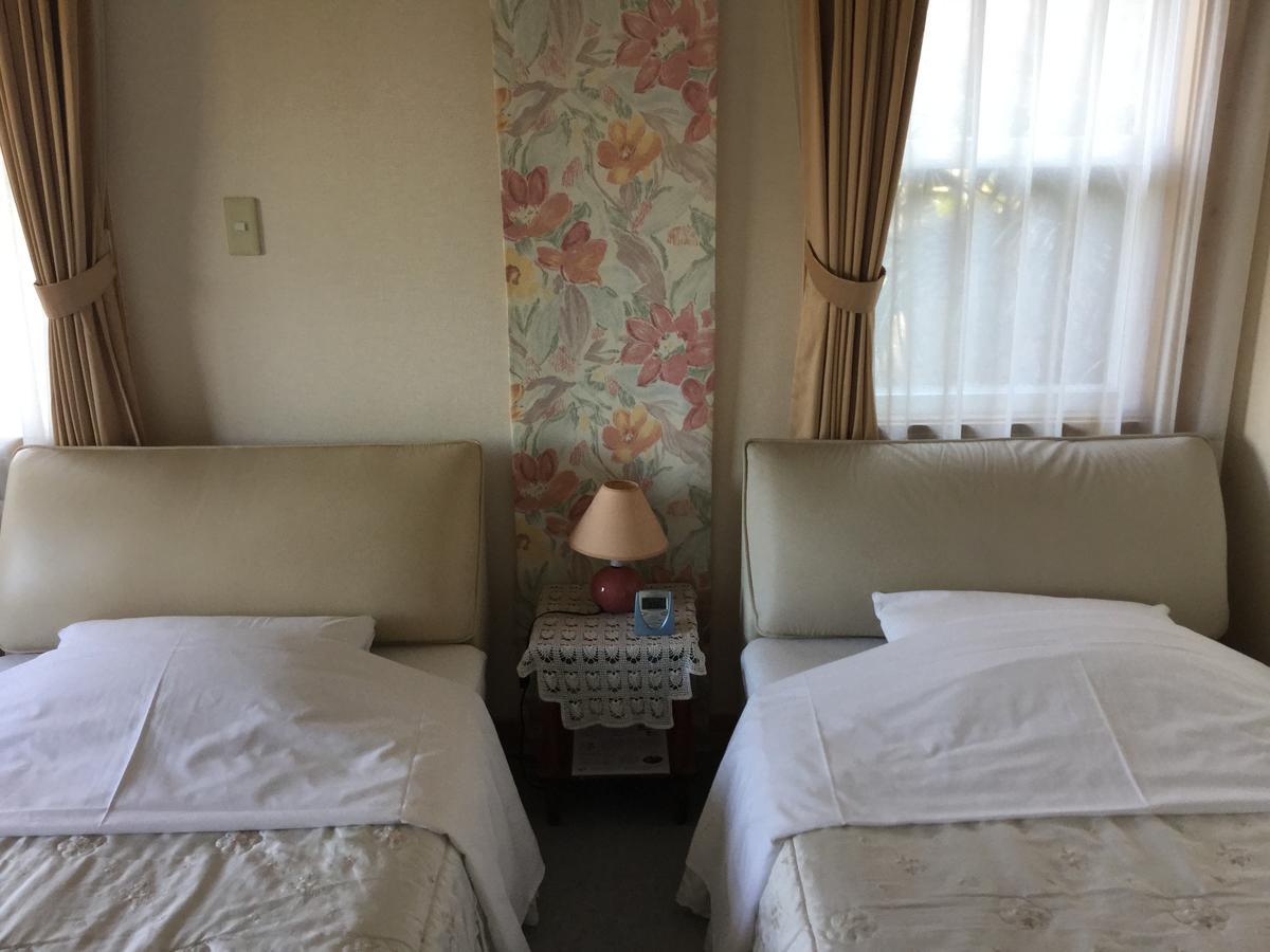 Chiisana Hotel Hanaikada Itō Extérieur photo